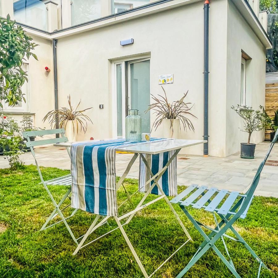 Bed and Breakfast Flavia'S Lemons Sorrent Exterior foto
